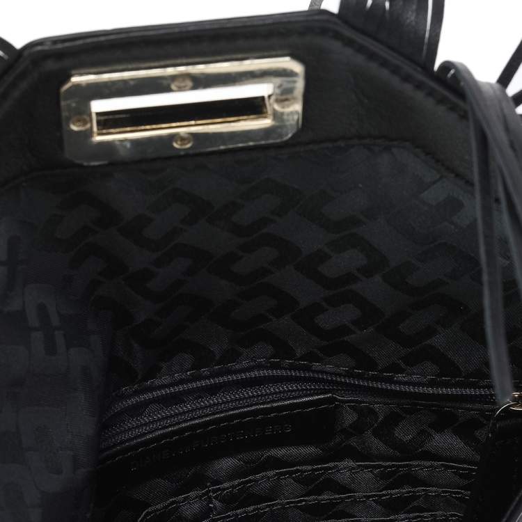 Pre Owned Diane von Furstenberg Black Leather Turnlock Folio Fringe Clutch