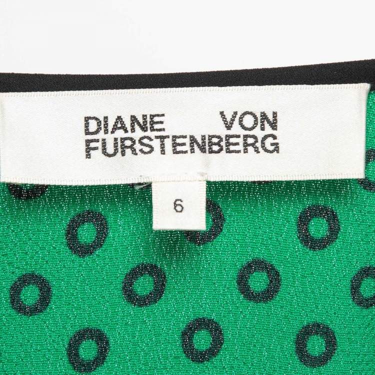 Pre Owned Diane Von Furstenberg Green Printed Crepe Wrap Short Dress M