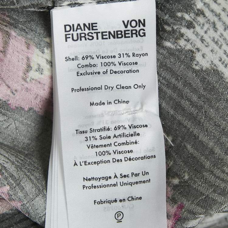 Pre Owned Diane Von Furstenberg Black/Multicolor Newspaper Print Crepe Wrap Dress M