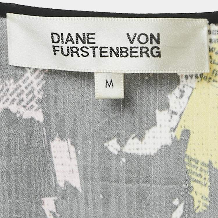 Pre Owned Diane Von Furstenberg Black/Multicolor Newspaper Print Crepe Wrap Dress M