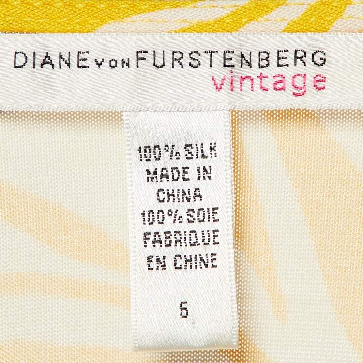 مملوكة مسبقًا Diane von Furstenberg Vintage Yellow Printed Silk Julian Mini Wrap Dress M