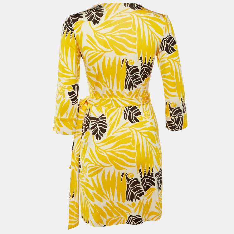 مملوكة مسبقًا Diane von Furstenberg Vintage Yellow Printed Silk Julian Mini Wrap Dress M