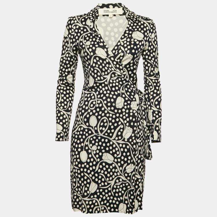 Pre Owned Diane Von Furstenberg Navy Blue/White Floral Print Jersey Wrap Dress S