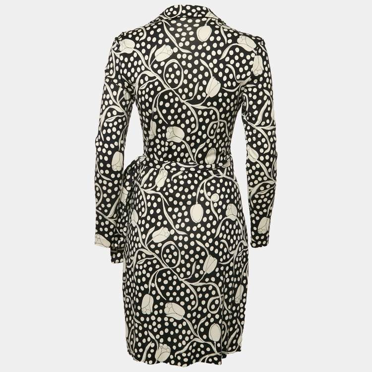 Pre Owned Diane Von Furstenberg Navy Blue/White Floral Print Jersey Wrap Dress S