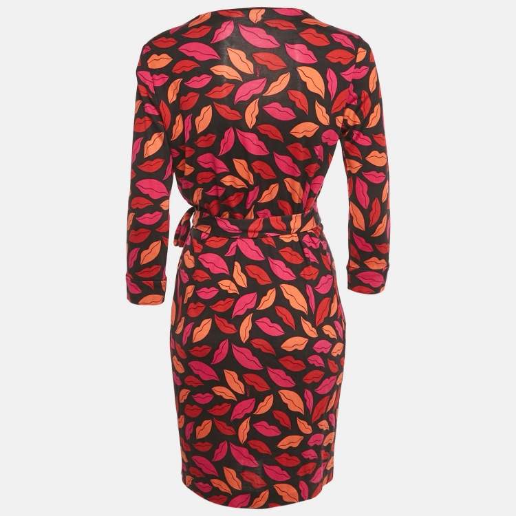 Pre Owned Diane Von Furstenberg Black Lips Print Silk Jersey Wrap Dress M