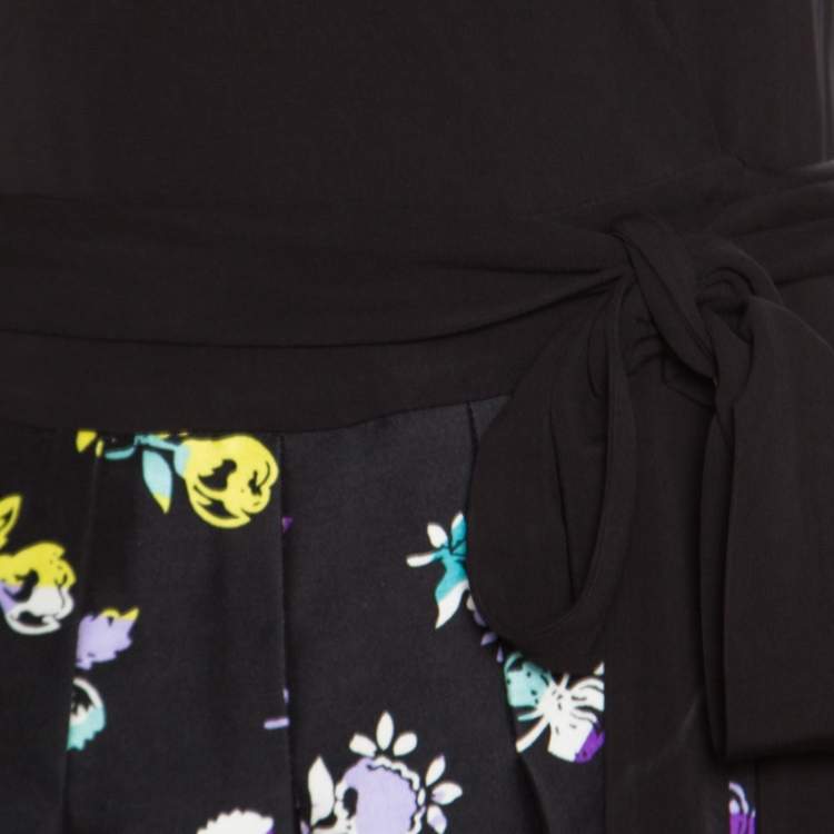 Pre Owned Diane Von Furstenberg Black Floral Printed Wool and Silk Jewel Wrap Dress M
