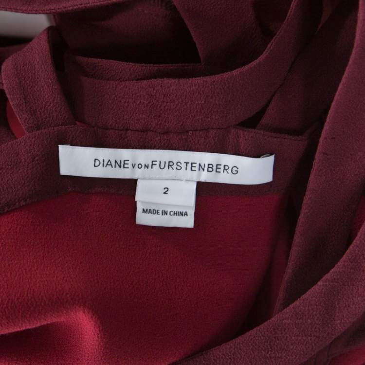 Pre Owned Diane von Furstenberg Burgundy Crepe Cut Out Neck Detail Belted Jadey Dress S