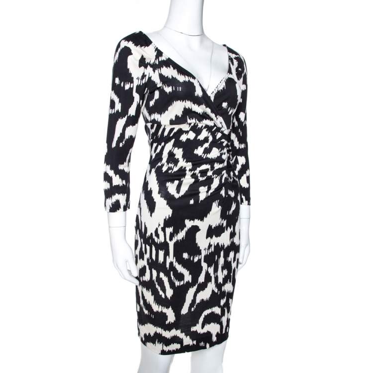 Pre Owned Diane Von Furstenberg Monochrome Printed Silk Capela Dress L