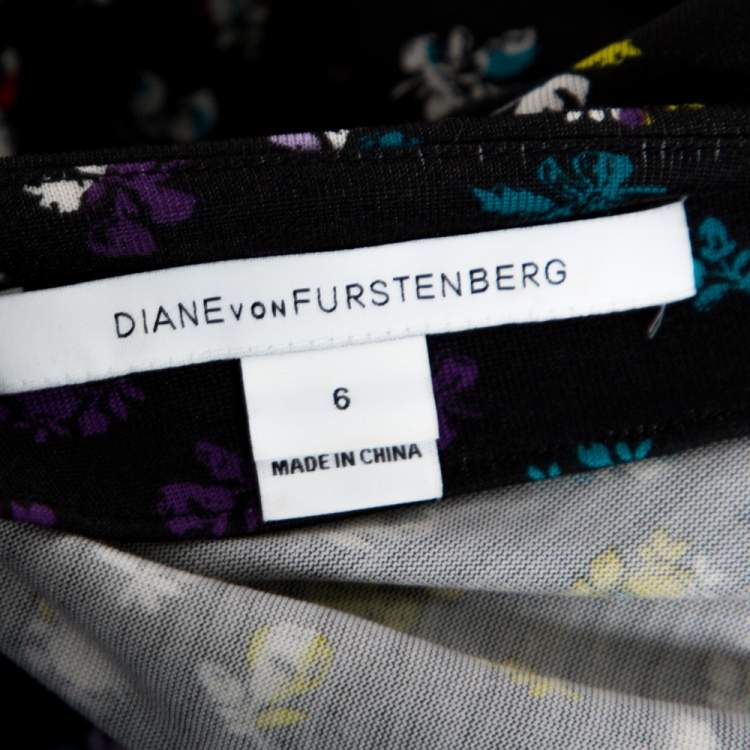 مملوكة مسبقًا Diane von Furstenberg Floral & Dot Print Paneled Caprice Wrap Dress M