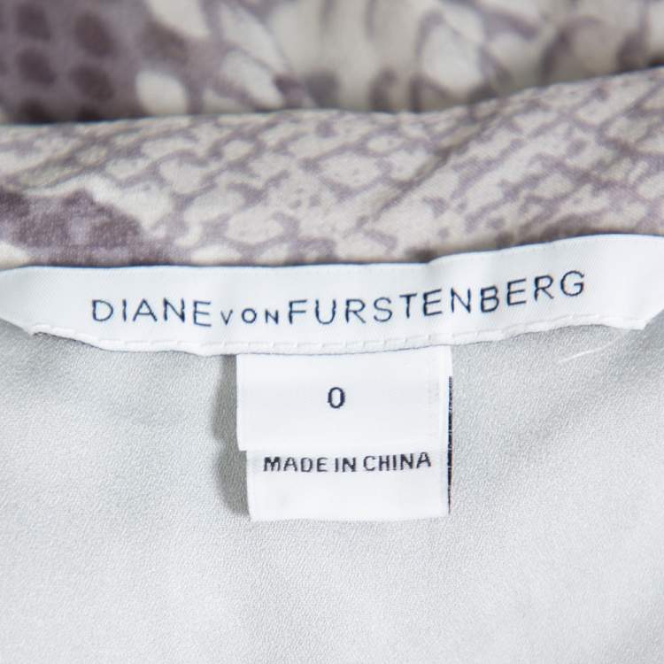 Pre Owned Diane Von Furstenberg  Grey Snakeskin Printed Silk Draped Fleurette Dress XS