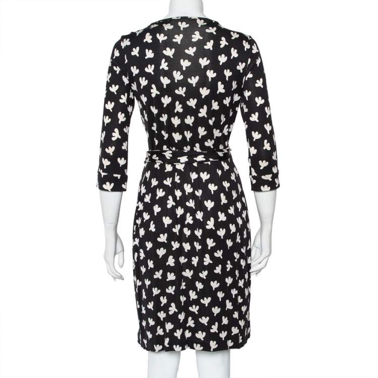 Pre Owned Diane von Furstenberg Monochrome Printed Silk Knit New Julian Wrap Dress M