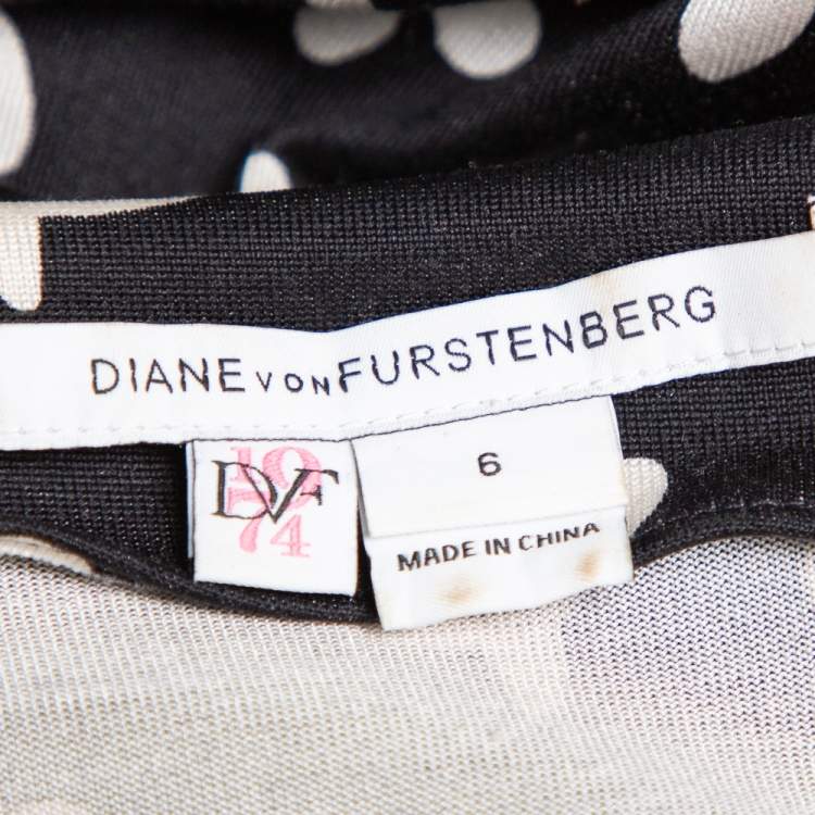 Pre Owned Diane von Furstenberg Monochrome Printed Silk Knit New Julian Wrap Dress M