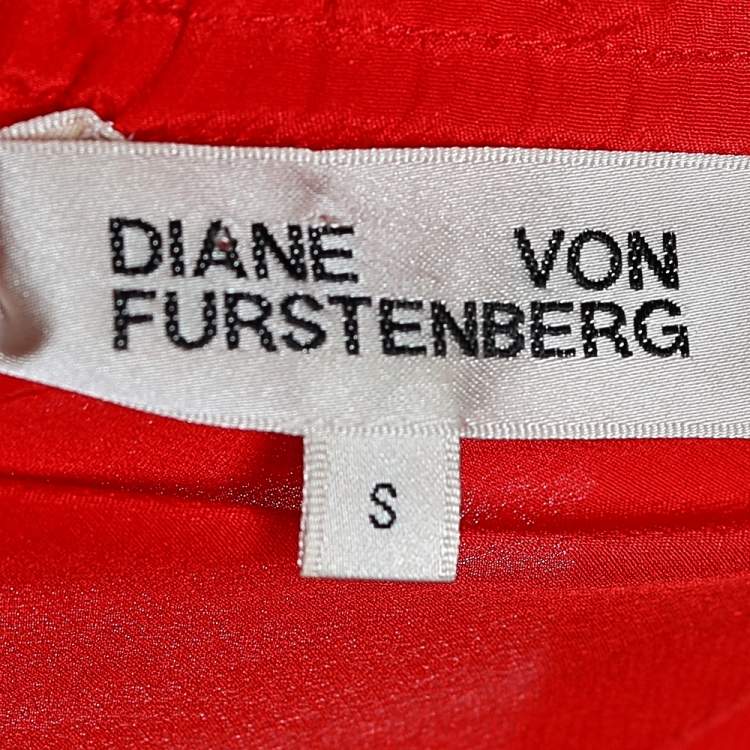 Pre Owned Diane von Furstenberg Red Silk Off Shoulder Ruffled Top S