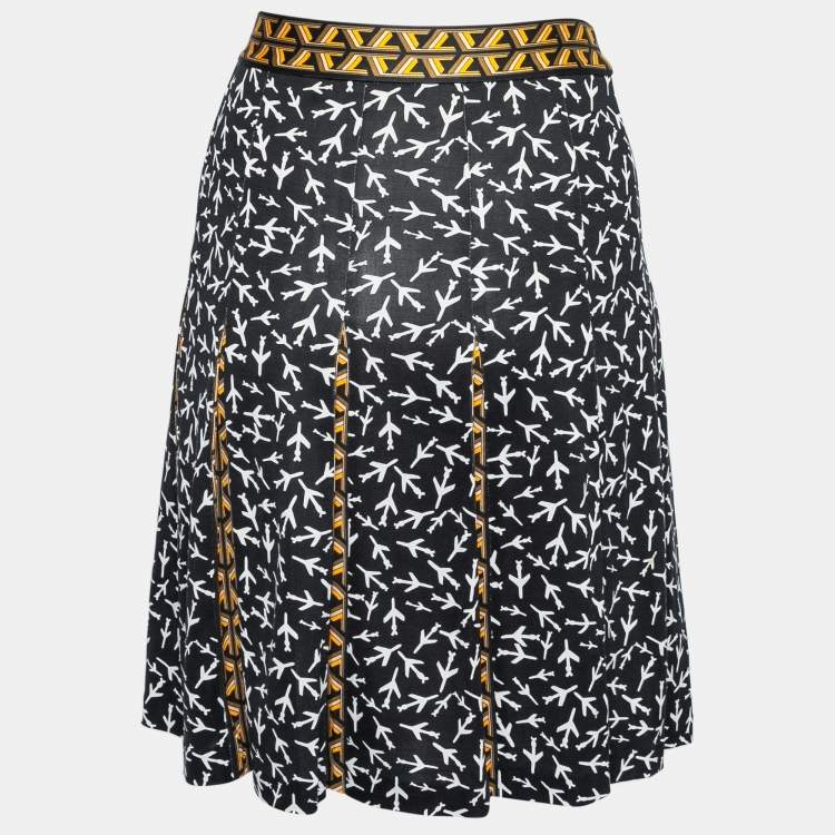 Pre Owned Diane Von Furstenberg Black Airplane Print Silk Pleated Risa Skirt M