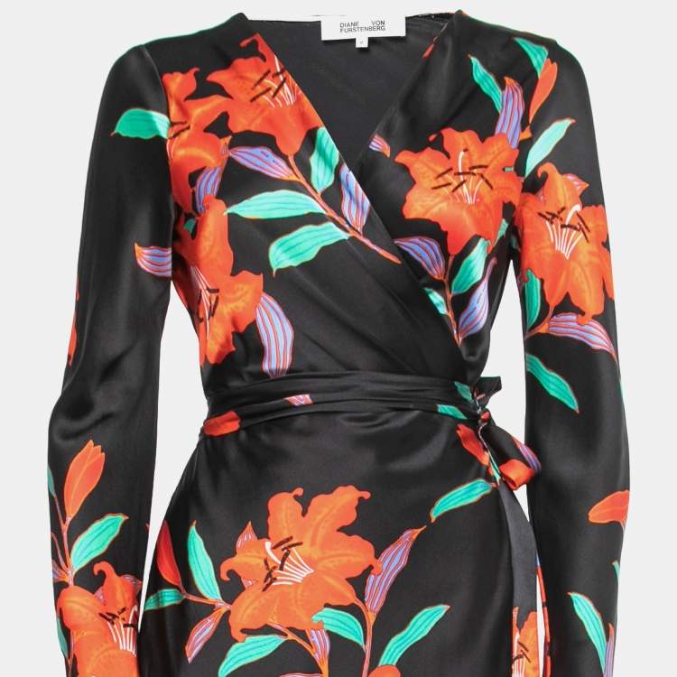 مملوكة مسبقًا Diane Von Furstenberg Black Floral Printed Silk Satin Wrap Midi Dress M