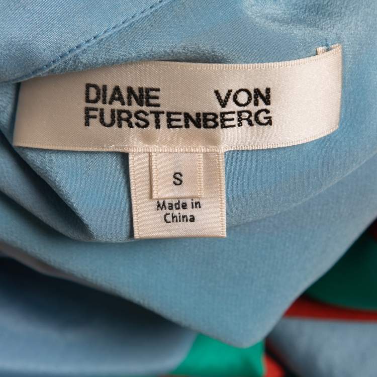 مملوكة مسبقًا Diane Von Furstenberg Blue Striped Silk Round Neck Shirt S
