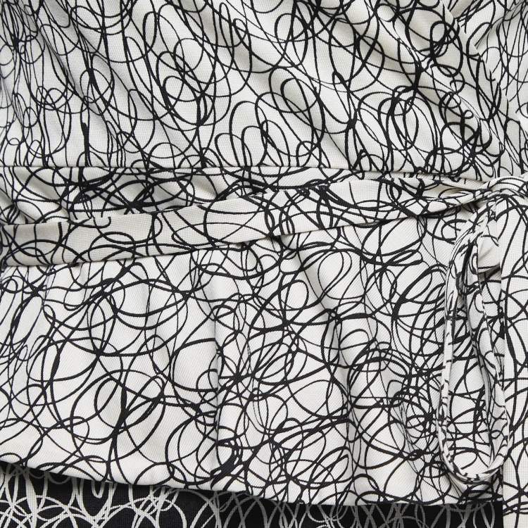 Pre Owned Diane Von Furstenberg Cream/Navy Blue Printed Silk Knit Sleeveless Wrap Dress S