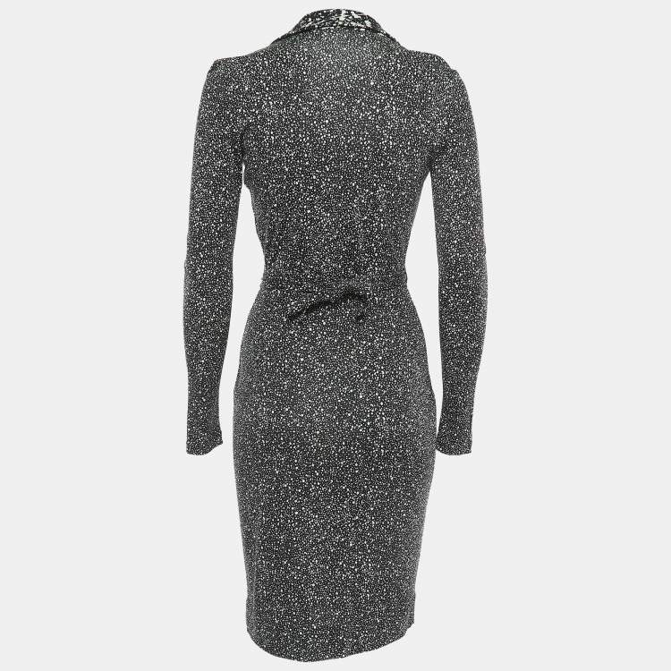 Pre Owned Diane Von Furstenberg Black/White Abstract Printed Jersey Wrap Dress S