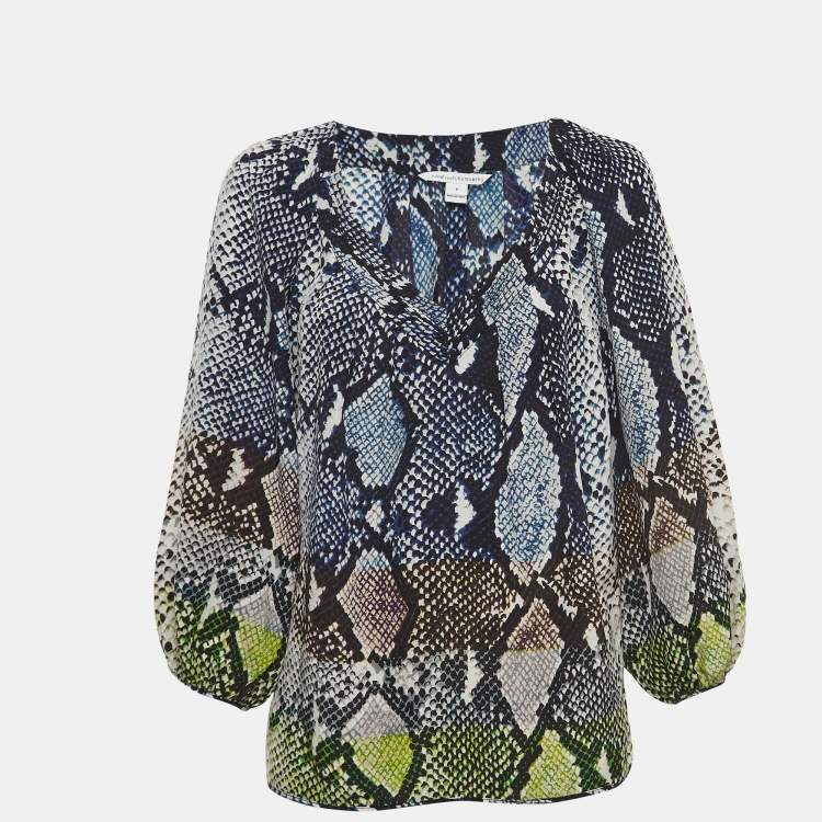 مملوكة مسبقًا Diane Von Furstenberg Multicolor Snakeskin Print Silk V-Neck Blouse M