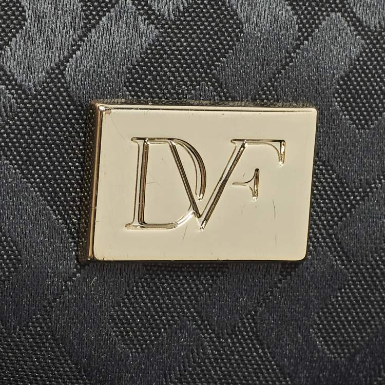 Pre Owned Diane Von Furstenberg Flirty Lips Black/Off White Quilted Leather Shoulder Bag