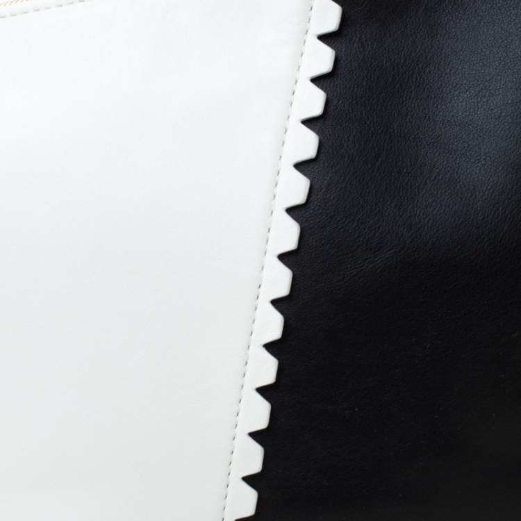 Pre Owned Diane Von Furstenberg Black/White Leather Wristlet