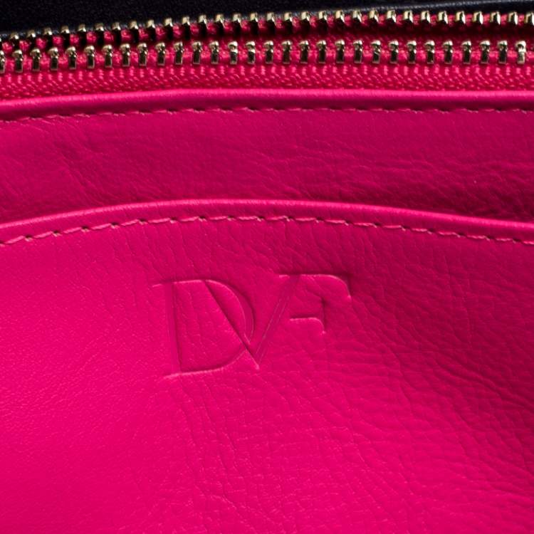 Pre Owned Diane Von Furstenberg White Python Embossed Leather Zip Around Wallet