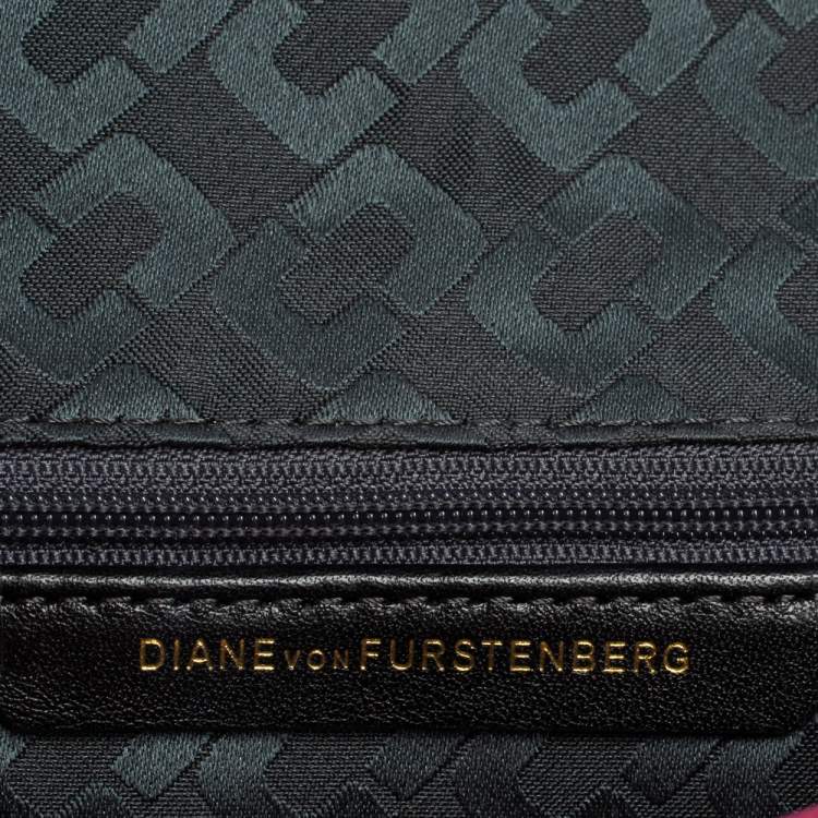 Pre Owned Diane Von Furstenberg Fuchsia Croc Embossed Leather Clutch