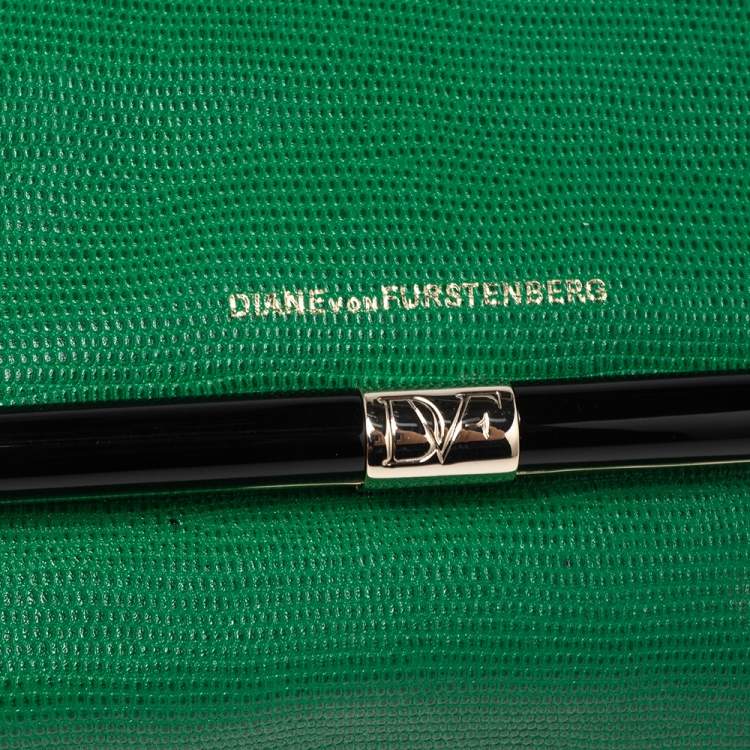Pre Owned Diane von Furstenberg Green Lizard Embossed Leather 440 Envelope Clutch