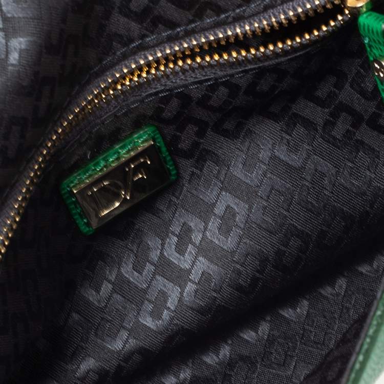Pre Owned Diane von Furstenberg Green Lizard Embossed Leather 440 Envelope Clutch