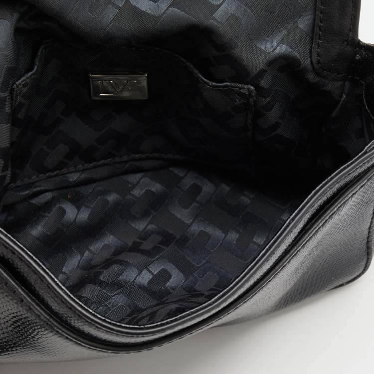 Pre Owned Diane Von Furstenberg Black Patent and Leather Flirty Lips Shoulder Bag