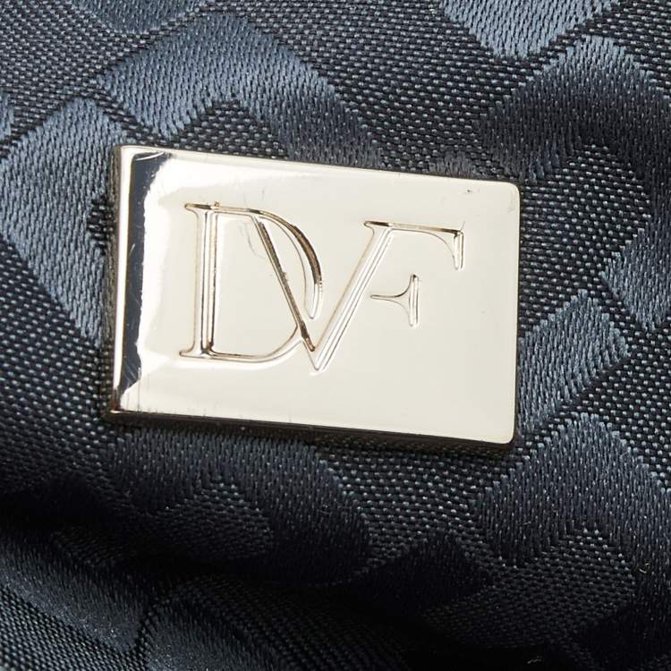 Pre Owned Diane Von Furstenberg Black Patent and Leather Flirty Lips Shoulder Bag