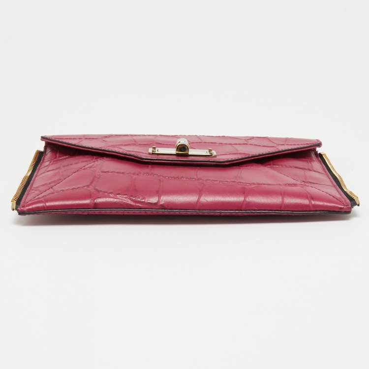 Pre Owned Diane Von Furstenberg Pink Croc Embossed Leather Secret Agent Clutch 