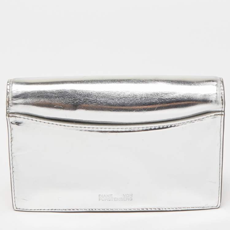 Pre Owned Diane von Furstenberg Silver Laminated Leather Flap Chain Bag