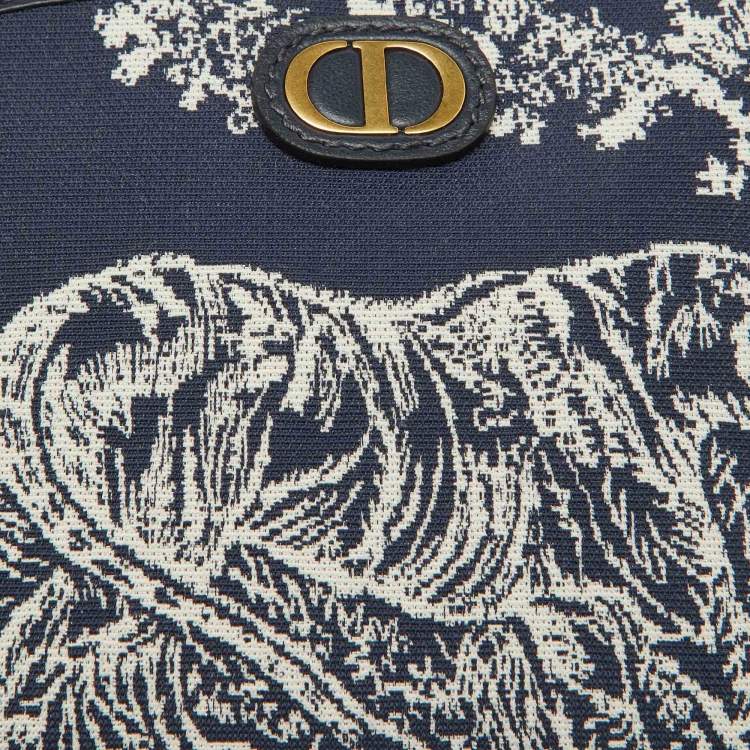 Pre Owned Dior Blue Toile de Jouy Reverse Jacquard Canvas 30 Montaigne Cosmetic Pouch