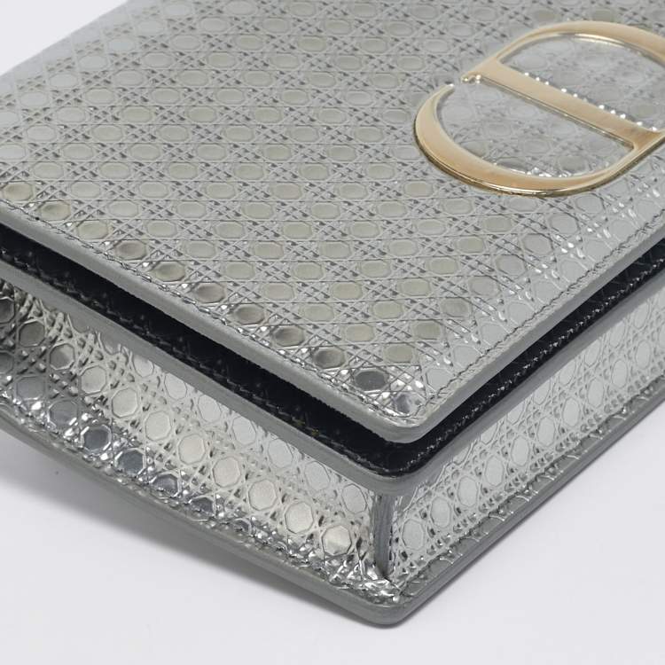 Pre Owned Dior Silver Microcannage Patent Leather 30 Montaigne Convertible Belt Bag