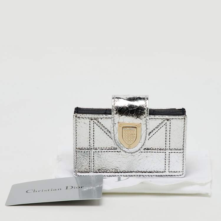 Pre Owned  Dior Silver Crinkled Leather Diorama Gusset Card Holder