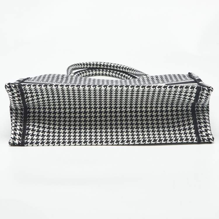 Pre Owned Dior Black/White Houndstooth Embroidered Canvas Medium Book Tote 