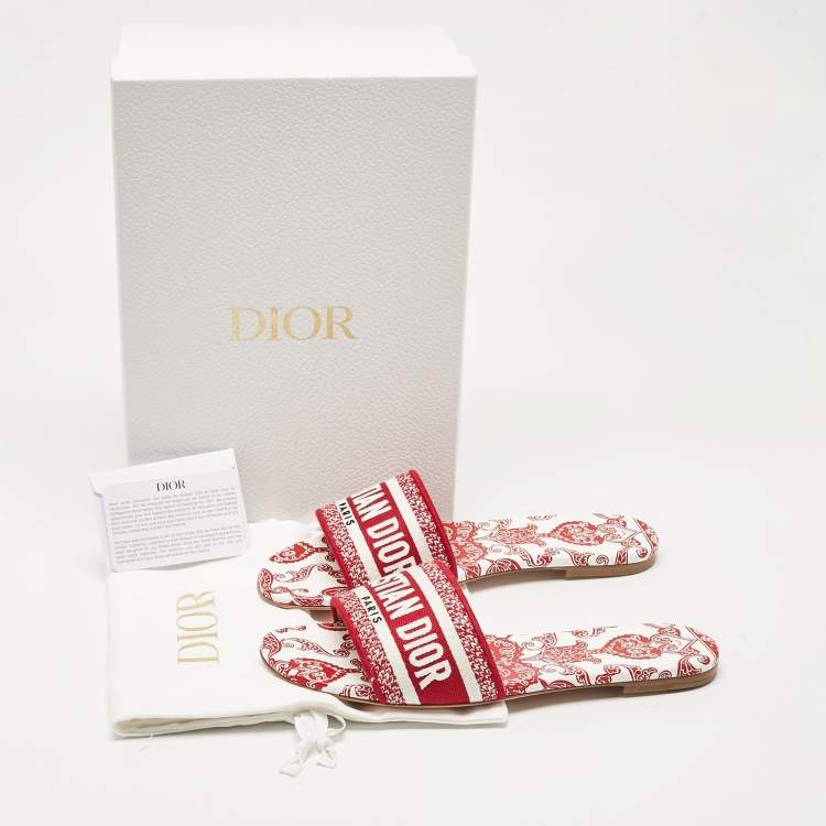 Pre Owned Dior Red/White Embroidered Canvas Dway Flat Slides Size 39.5