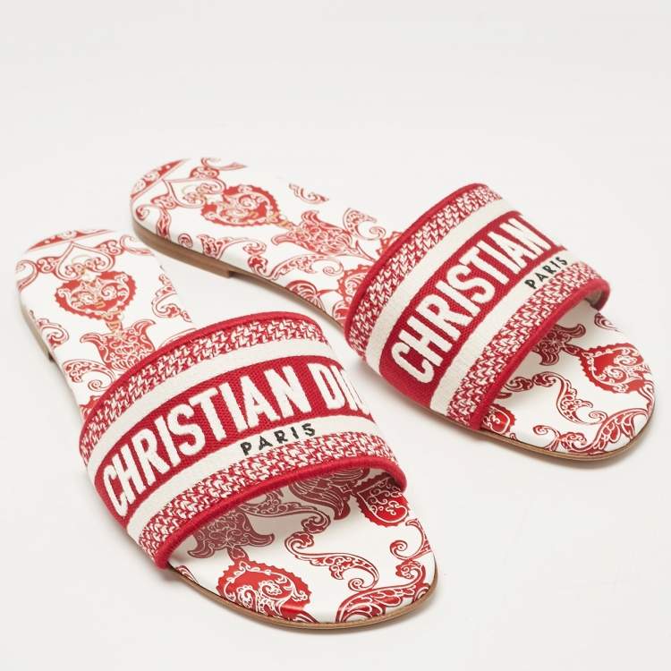 Pre Owned Dior Red/White Embroidered Canvas Dway Flat Slides Size 39.5