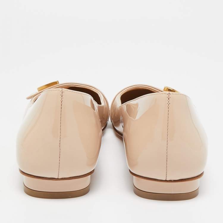 Pre Owned Dior Beige Patent Leather C'est Ballet Flats Size 40