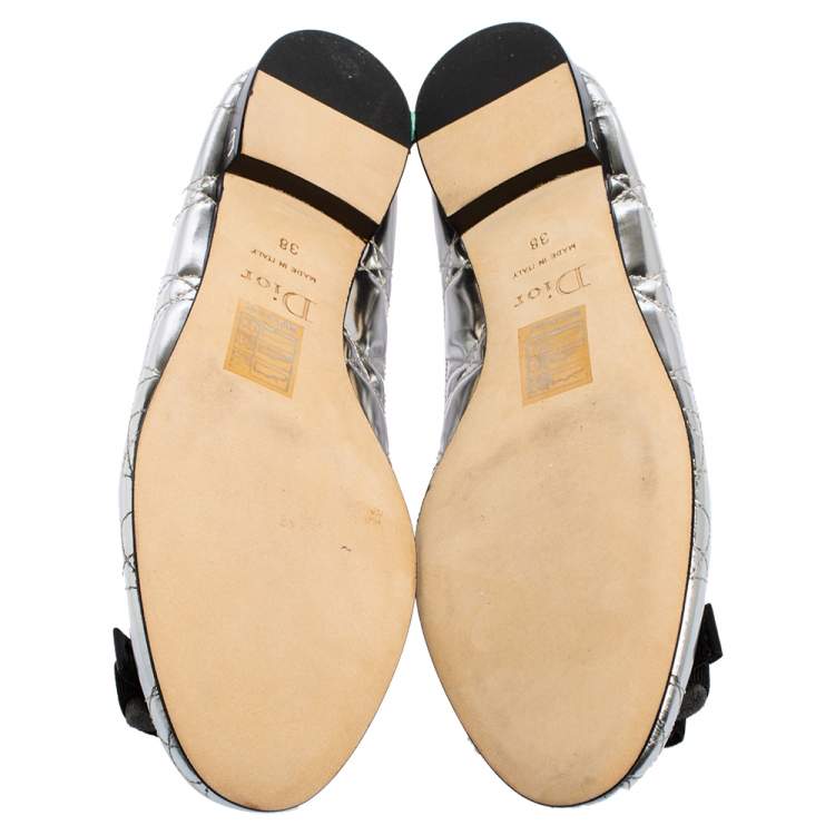 Pre Owned Dior Silver Cannage Leather Bow Ballet Flats Size 38