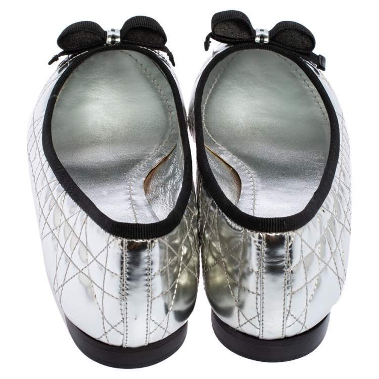 Pre Owned Dior Silver Cannage Leather Bow Ballet Flats Size 38