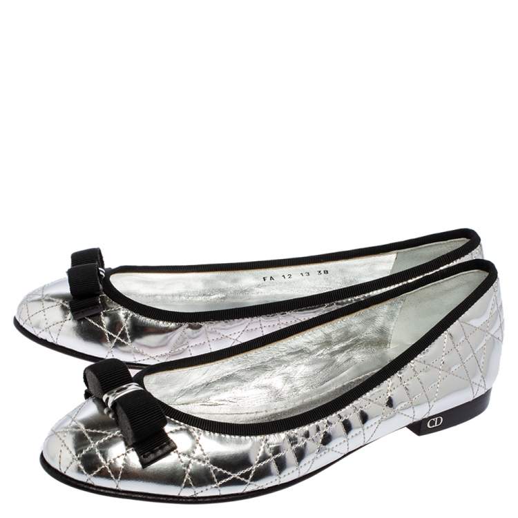 Pre Owned Dior Silver Cannage Leather Bow Ballet Flats Size 38