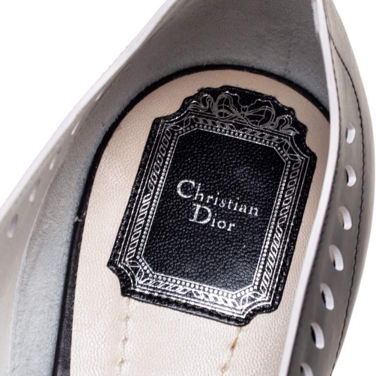 مملوكة مسبقًا Dior Black Laser-Cut Leather Pointed-Toe Ballet Flats Size 39