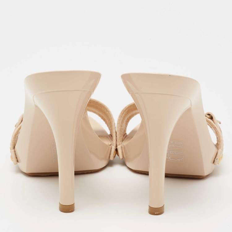 مملوكة مسبقًا Dior Beige/Brown Canvas And Leather Open Toe Slide Sandals Size 40.5