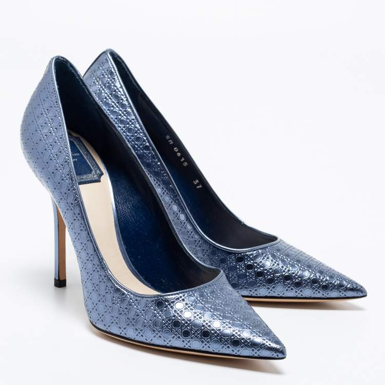 مملوكة مسبقًا Dior Metallic Blue Cannage Patent Leather Cherie Pointed Toe Pumps Size 37