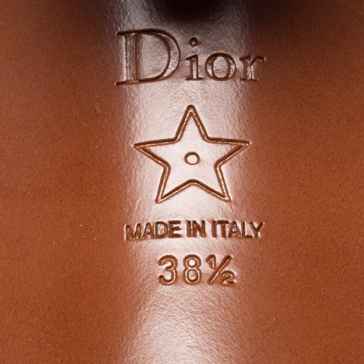 مملوكة مسبقًا Dior Red Leather Zodiac Ankle Tie Sandals Size 38.5