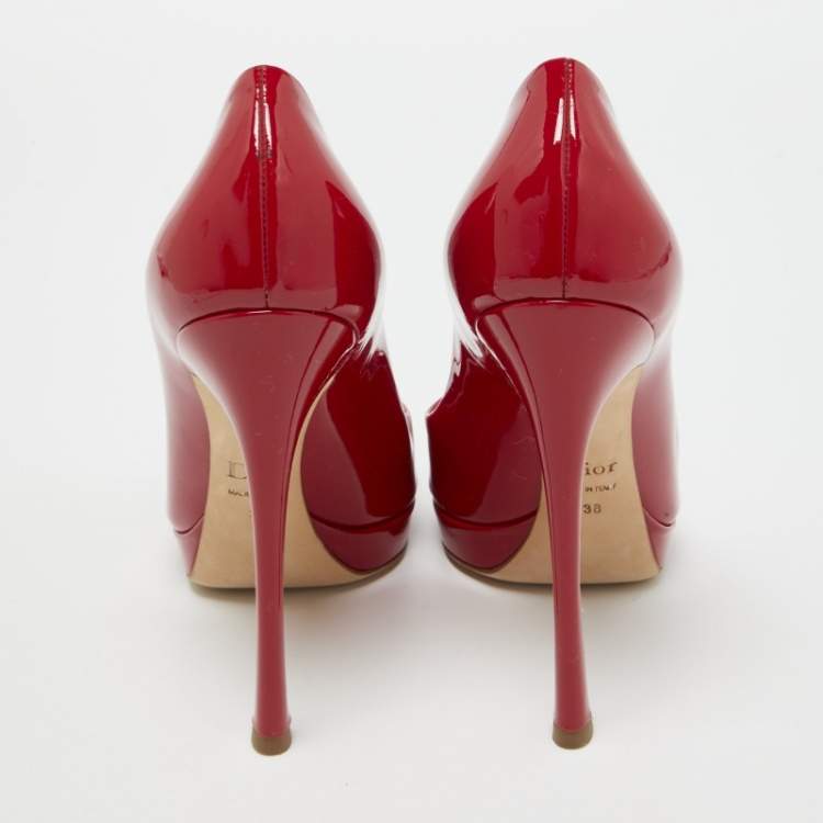 مملوكة مسبقًا Dior Red Patent Leather Peep Toe Platform Pumps Size 38