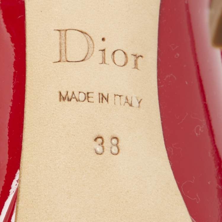 مملوكة مسبقًا Dior Red Patent Leather Peep Toe Platform Pumps Size 38
