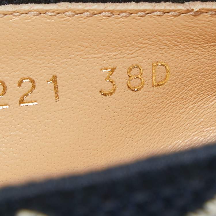 مملوكة مسبقًا Dior Navy Blue/White Embroidered Canvas Granville Espadrille Flats Size 38